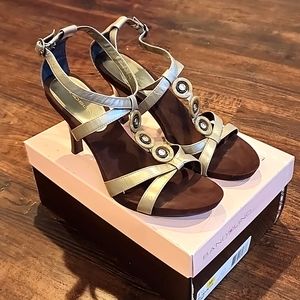 Bandolino heeled sandles